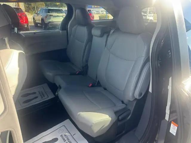 2024 Toyota Sienna XLE