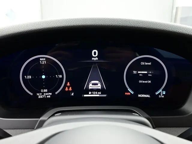 2025 Porsche 911 Carrera