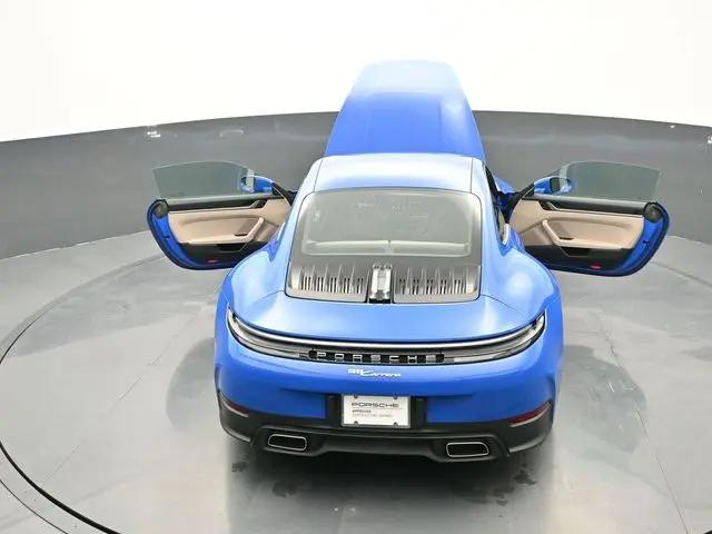 2025 Porsche 911 Carrera