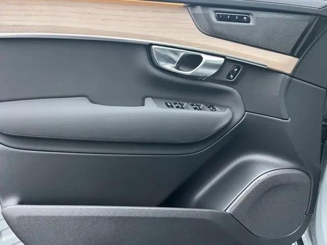 2026 Volvo XC90 Plug-In Hybrid Plus, T8 AWD, Electric/Gasoline, Bright, 7 Seats