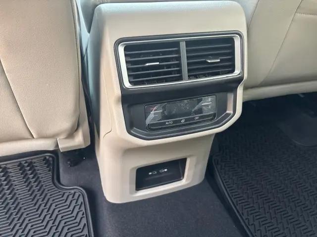 2026 Volkswagen Atlas SE