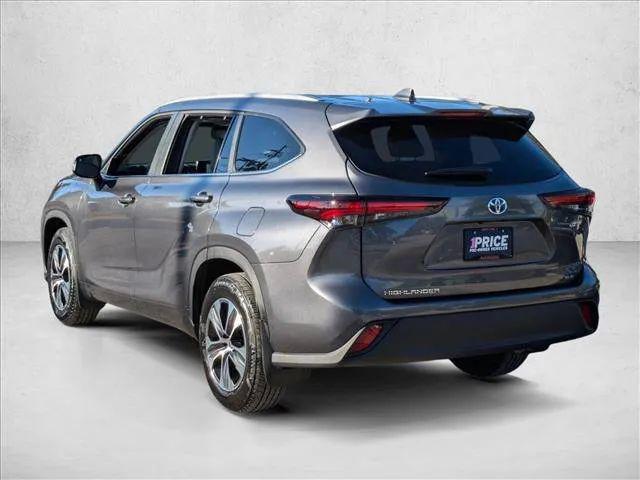 2024 Toyota Highlander Hybrid XLE