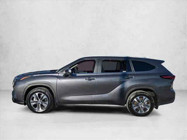 2024 Toyota Highlander Hybrid XLE