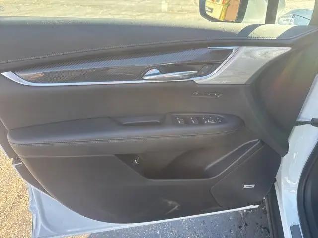 2025 Cadillac XT6 AWD Sport