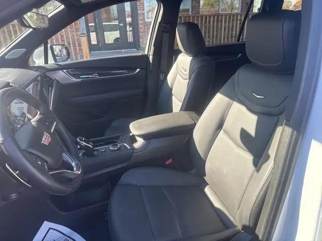 2025 Cadillac XT6 AWD Sport