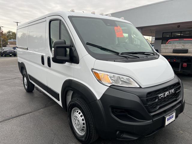 2025 RAM ProMaster 2500 Cargo Van Tradesman Low Roof 136 WB w/Pass Seat 2025 RAM ProMaster 2500 Cargo Van Tradesman Low Roof 136 WB w/Pass Seat