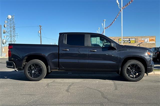 2023 Chevrolet Silverado 1500 2WD Crew Cab Short Bed Custom 2023 Chevrolet Silverado 1500 2WD Crew Cab Short Bed Custom