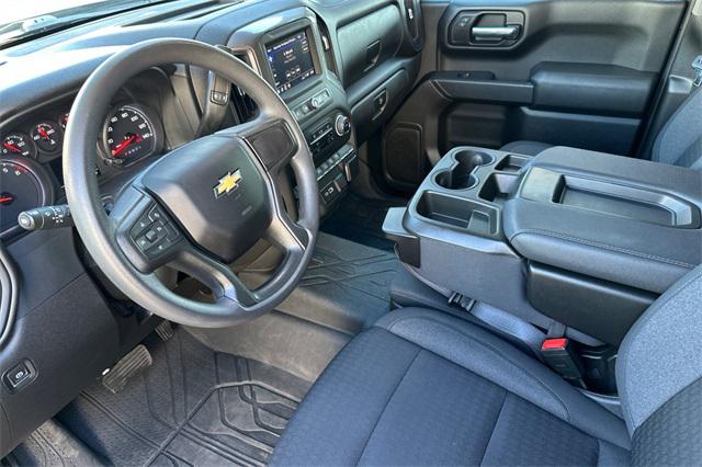 2023 Chevrolet Silverado 1500 2WD Crew Cab Short Bed Custom 2023 Chevrolet Silverado 1500 2WD Crew Cab Short Bed Custom