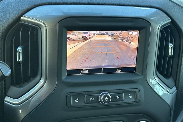 2023 Chevrolet Silverado 1500 2WD Crew Cab Short Bed Custom 2023 Chevrolet Silverado 1500 2WD Crew Cab Short Bed Custom