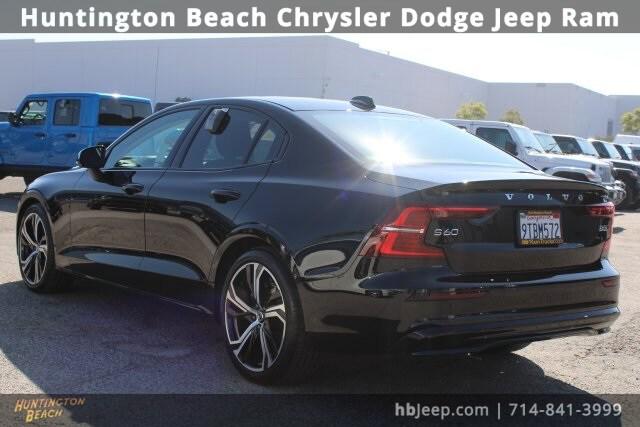 2024 Volvo S60 B5 Core Dark Theme 2024 Volvo S60 B5 Core Dark Theme