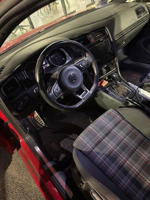 2017 Volkswagen Golf GTI S 4-Door 2017 Volkswagen Golf GTI S 4-Door