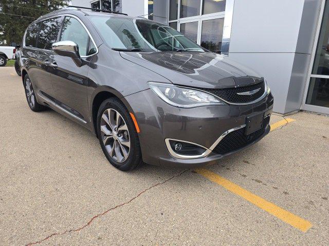 2017 Chrysler Pacifica Limited 2017 Chrysler Pacifica Limited