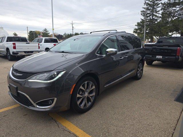 2017 Chrysler Pacifica Limited 2017 Chrysler Pacifica Limited