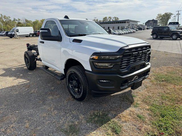 2025 RAM 3500 Tradesman Regular Cab 4x4 8 Box 2025 RAM 3500 Tradesman Regular Cab 4x4 8 Box
