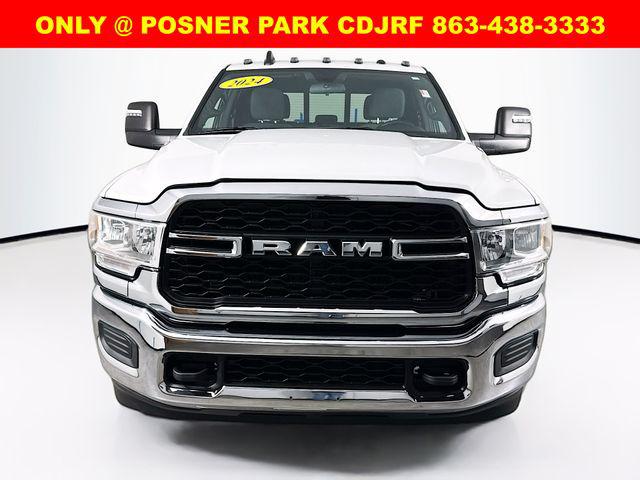 2024 RAM 3500 Tradesman Crew Cab 4x4 8 Box