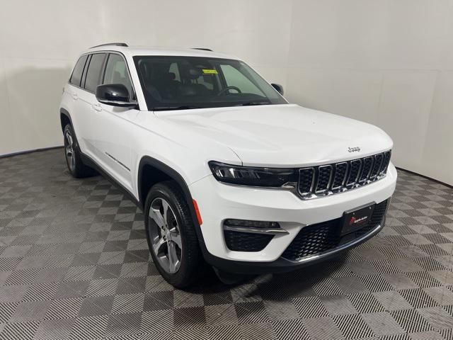 2023 Jeep Grand Cherokee Limited 4x4 2023 Jeep Grand Cherokee Limited 4x4