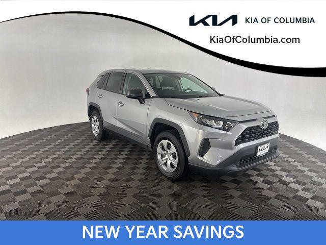 2022 Toyota RAV4 LE 2022 Toyota RAV4 LE