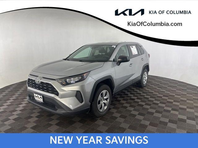 2022 Toyota RAV4 LE 2022 Toyota RAV4 LE