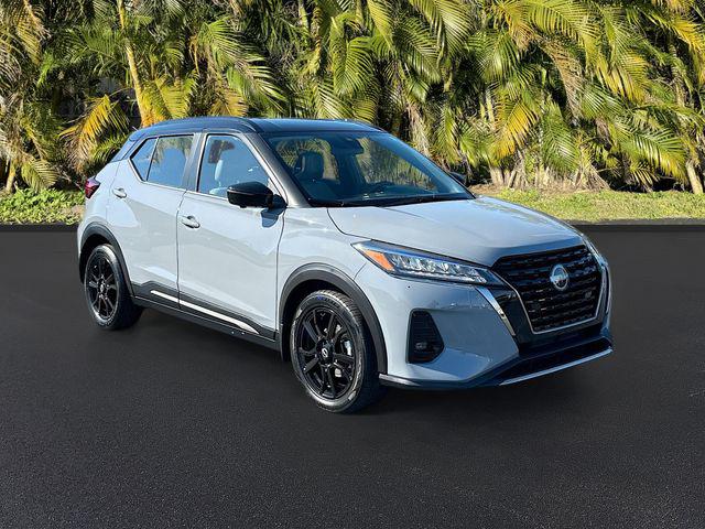 2023 Nissan Kicks SR Xtronic CVT 2023 Nissan Kicks SR Xtronic CVT