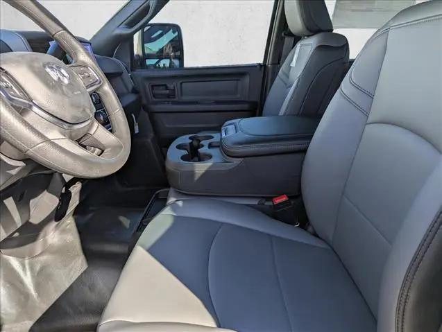 2026 Ram 3500 Tradesman Crew Cab 4x4 8' Box