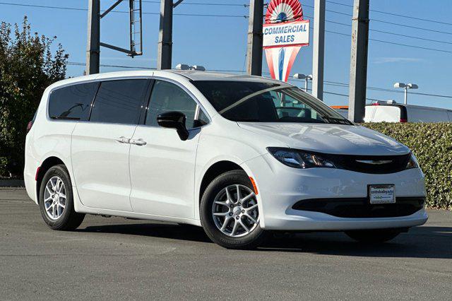2026 Chrysler Voyager LX