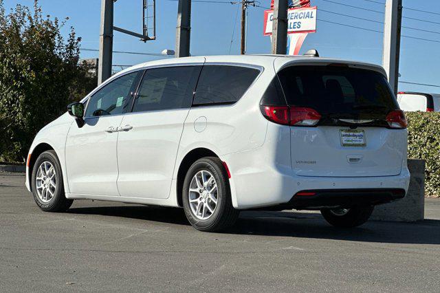 2026 Chrysler Voyager LX