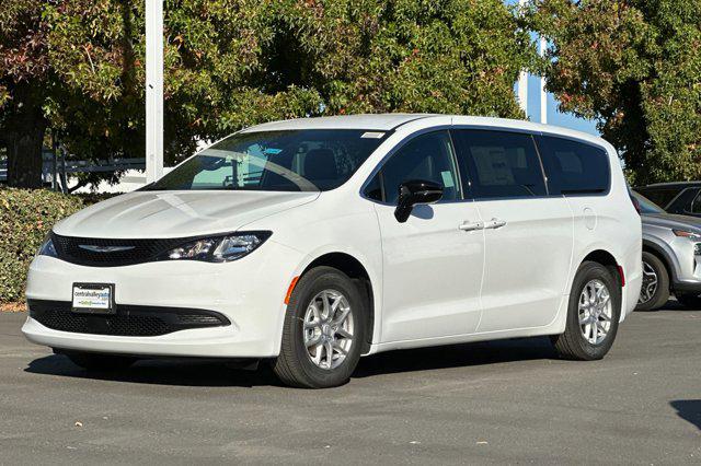 2026 Chrysler Voyager LX