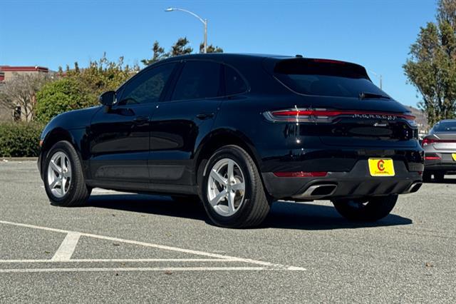 2021 Porsche Macan AWD
