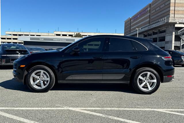 2021 Porsche Macan AWD