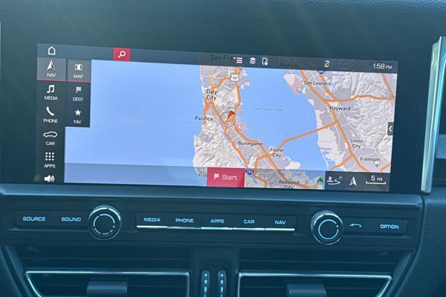 2021 Porsche Macan AWD
