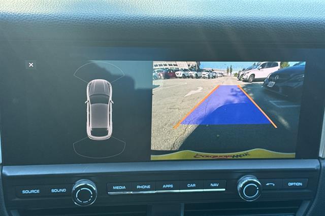 2021 Porsche Macan AWD