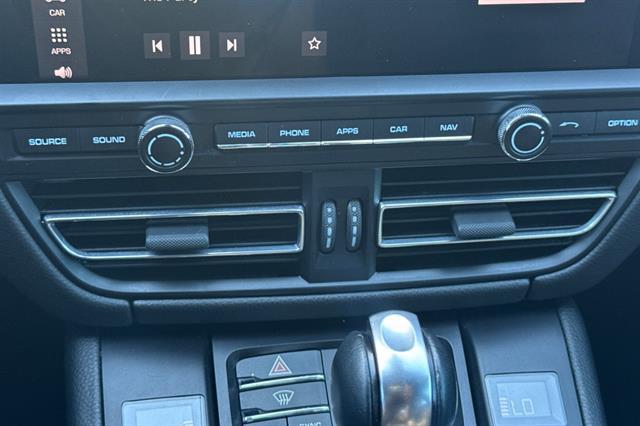 2021 Porsche Macan AWD