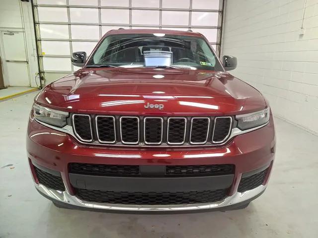 2022 Jeep Grand Cherokee L Laredo 4x4 2022 Jeep Grand Cherokee L Laredo 4x4