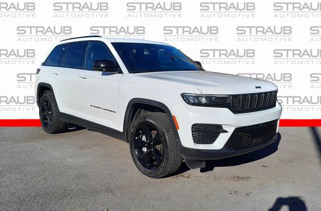 2023 Jeep Grand Cherokee Altitude 4x4 2023 Jeep Grand Cherokee Altitude 4x4