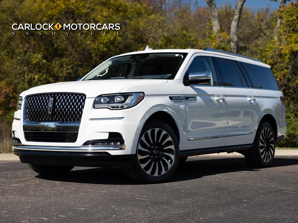 /2023 Lincoln Navigator