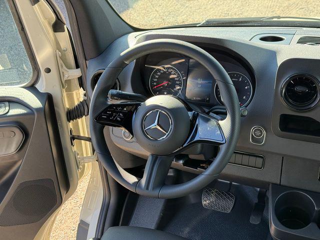 2026 Mercedes-Benz Sprinter Crew Van High Roof 4-Cyl Diesel HO