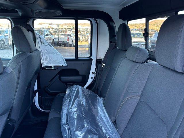 2026 Jeep Gladiator Sport S