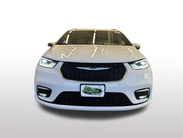 2026 Chrysler Pacifica Pinnacle AWD