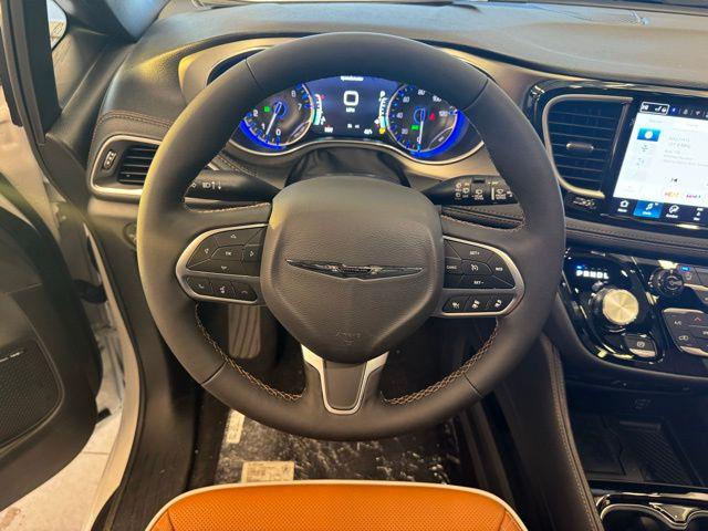2026 Chrysler Pacifica Pinnacle AWD