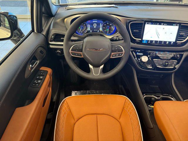 2026 Chrysler Pacifica Pinnacle AWD