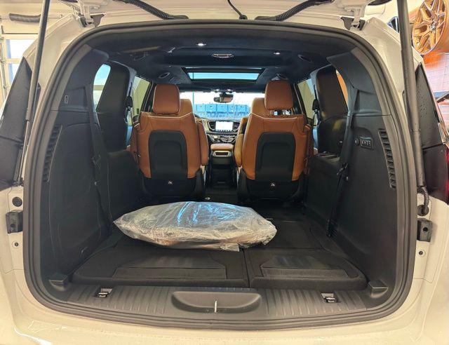 2026 Chrysler Pacifica Pinnacle AWD