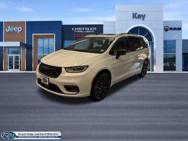 2026 Chrysler Pacifica Limited AWD for sale in White River Junction, VT