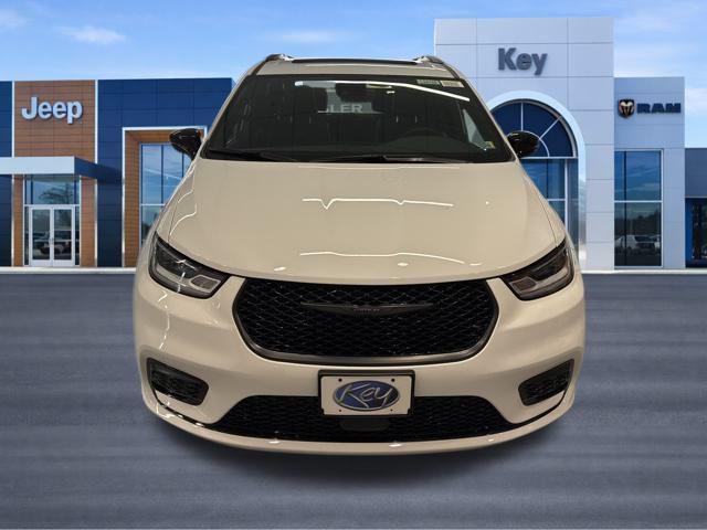 2026 Chrysler Pacifica Limited AWD