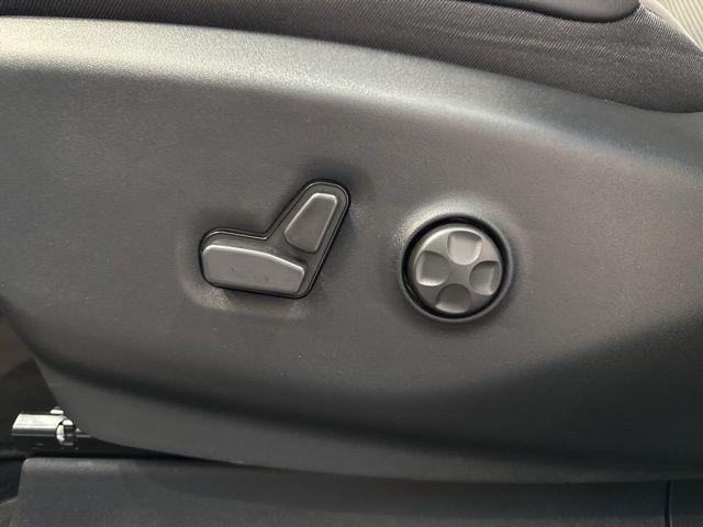 2026 Chrysler Pacifica Limited AWD