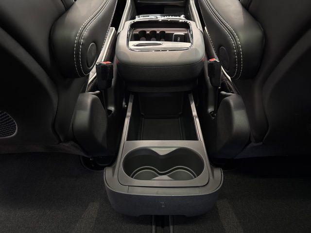 2026 Chrysler Pacifica Limited AWD