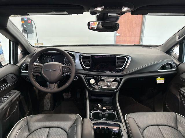 2026 Chrysler Pacifica Limited AWD