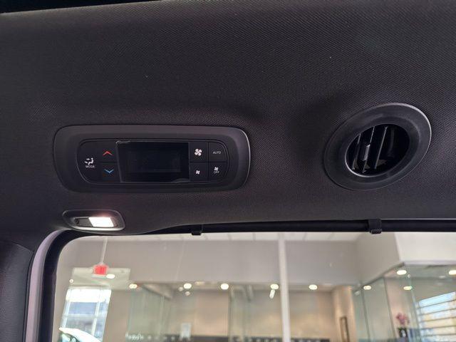 2026 Chrysler Pacifica Limited AWD