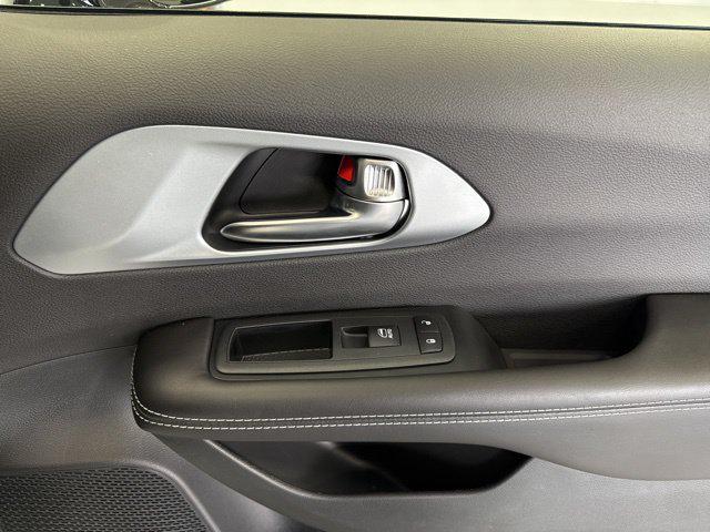 2026 Chrysler Pacifica Limited AWD