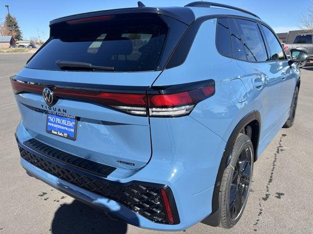 2026 Volkswagen Tiguan SE R-Line Black
