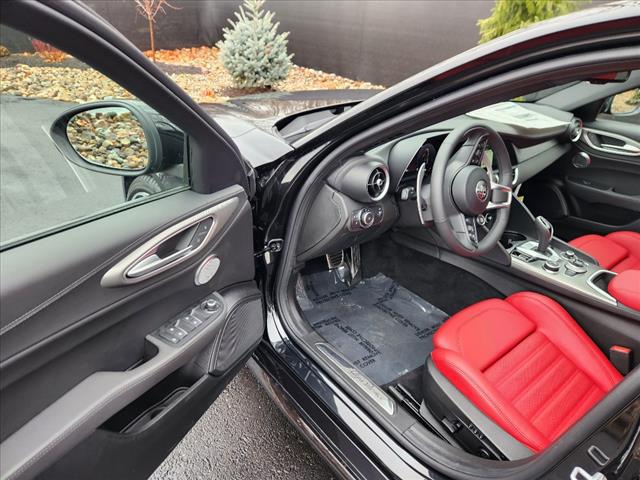 2024 Alfa Romeo Giulia Veloce AWD